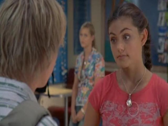 VampireDiariesWorld-dot-org_H20JustAddWater-S02e03-0682.jpg VampireDiariesWorld-dot-org_H20JustAddWater-S02e03-0682.jpg