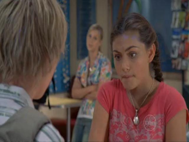 VampireDiariesWorld-dot-org_H20JustAddWater-S02e03-0687.jpg VampireDiariesWorld-dot-org_H20JustAddWater-S02e03-0687.jpg