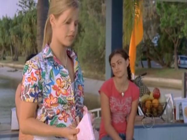 VampireDiariesWorld-dot-org_H20JustAddWater-S02e03-0779.jpg VampireDiariesWorld-dot-org_H20JustAddWater-S02e03-0779.jpg