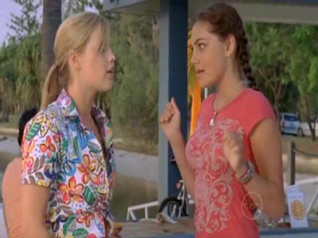 VampireDiariesWorld-dot-org_H20JustAddWater-S02e03-0795.jpg VampireDiariesWorld-dot-org_H20JustAddWater-S02e03-0795.jpg