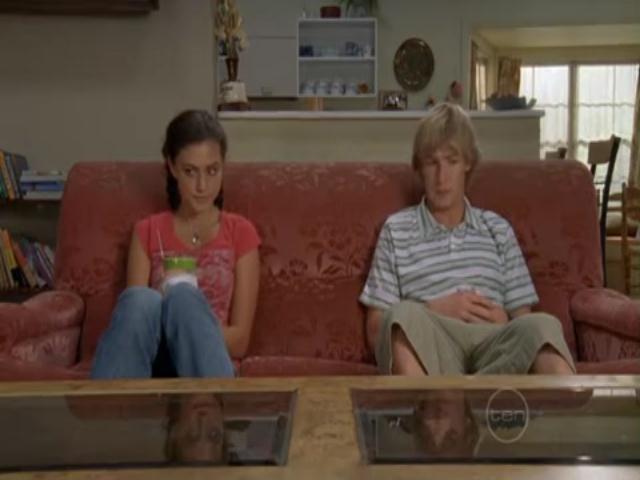 VampireDiariesWorld-dot-org_H20JustAddWater-S02e03-1182.jpg VampireDiariesWorld-dot-org_H20JustAddWater-S02e03-1182.jpg