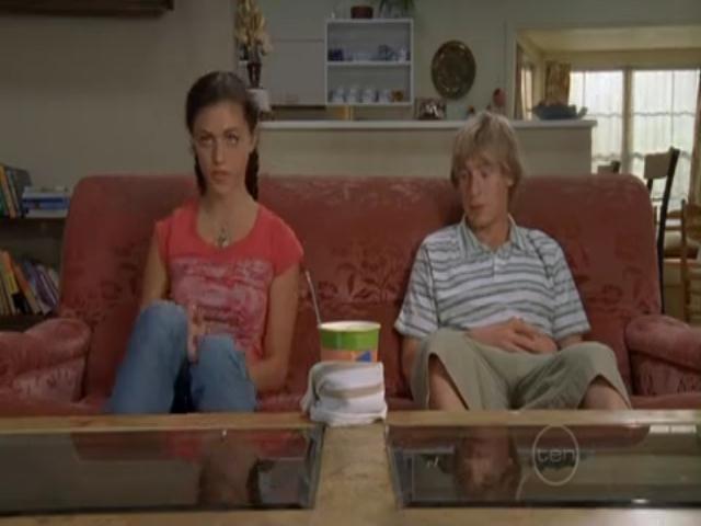 VampireDiariesWorld-dot-org_H20JustAddWater-S02e03-1185.jpg VampireDiariesWorld-dot-org_H20JustAddWater-S02e03-1185.jpg