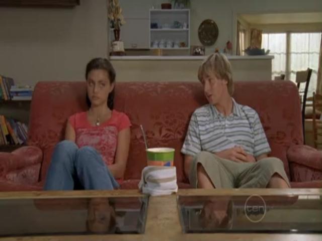 VampireDiariesWorld-dot-org_H20JustAddWater-S02e03-1208.jpg VampireDiariesWorld-dot-org_H20JustAddWater-S02e03-1208.jpg