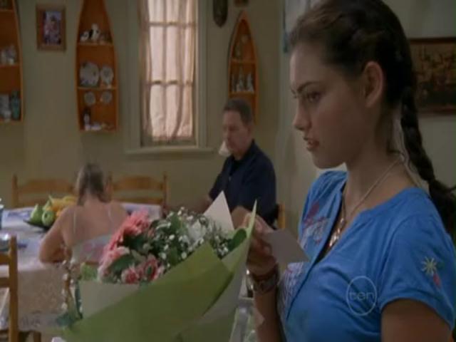 VampireDiariesWorld-dot-org_H20JustAddWater-S02e04-0519.jpg
