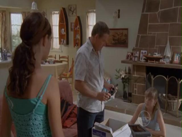 VampireDiariesWorld-dot-org_H20JustAddWater-S02e05-1265.jpg