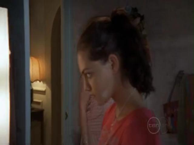 VampireDiariesWorld-dot-org_H20JustAddWater-S02e06-0124.jpg
