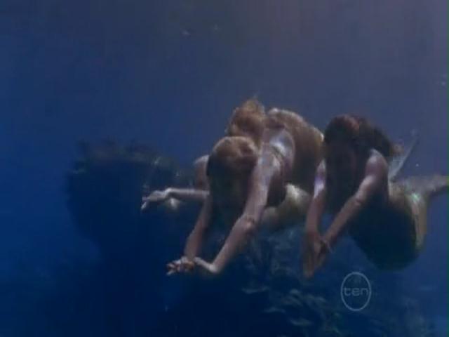 VampireDiariesWorld-dot-org_H20JustAddWater-S02e06-0579.jpg