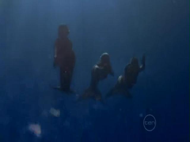 VampireDiariesWorld-dot-org_H20JustAddWater-S02e07-0981.jpg
