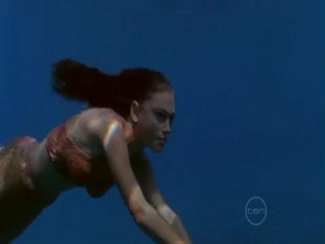 VampireDiariesWorld-dot-org_H20JustAddWater-S02e07-0990.jpg
