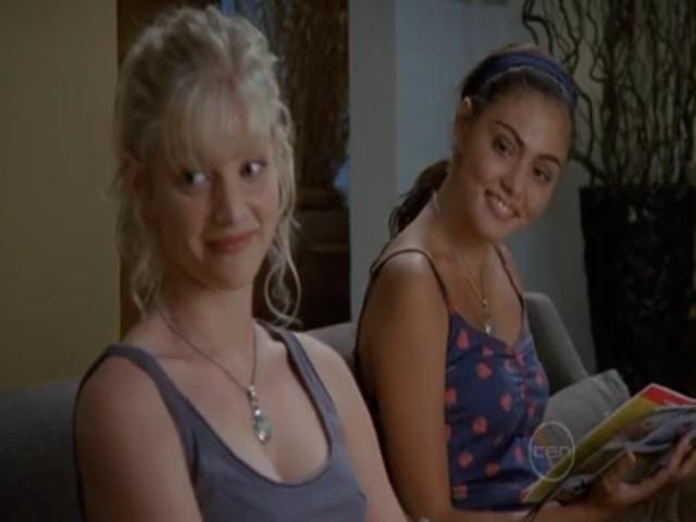 VampireDiariesWorld-dot-org_H20JustAddWater-S02e09-0448.jpg