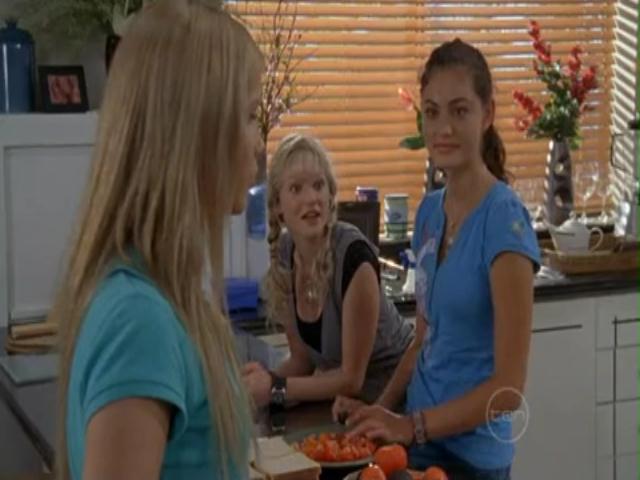 VampireDiariesWorld-dot-org_H20JustAddWater-S02e09-0840.jpg VampireDiariesWorld-dot-org_H20JustAddWater-S02e09-0840.jpg