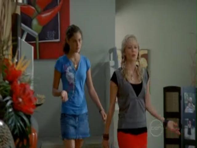 VampireDiariesWorld-dot-org_H20JustAddWater-S02e09-0999.jpg