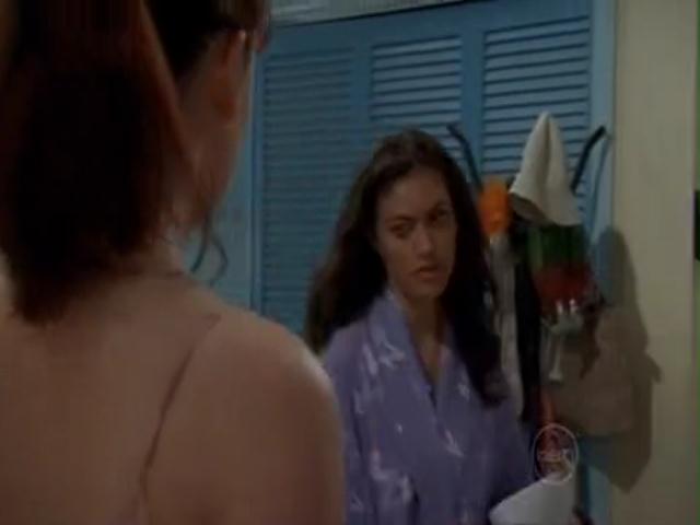 VampireDiariesWorld-dot-org_H20JustAddWater-S02e10-0743.jpg