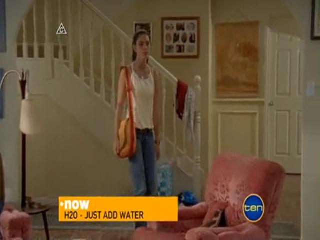 VampireDiariesWorld-dot-org_H20JustAddWater-S02e10-1127.jpg