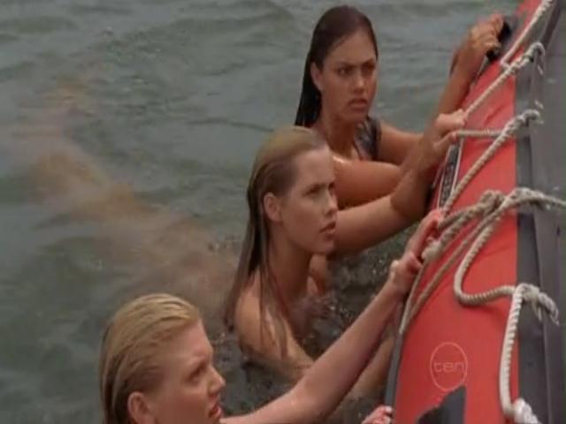 VampireDiariesWorld-dot-org_H20JustAddWater-S02e11-0614.jpg