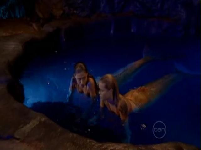 VampireDiariesWorld-dot-org_H20JustAddWater-S02e11-0674.jpg