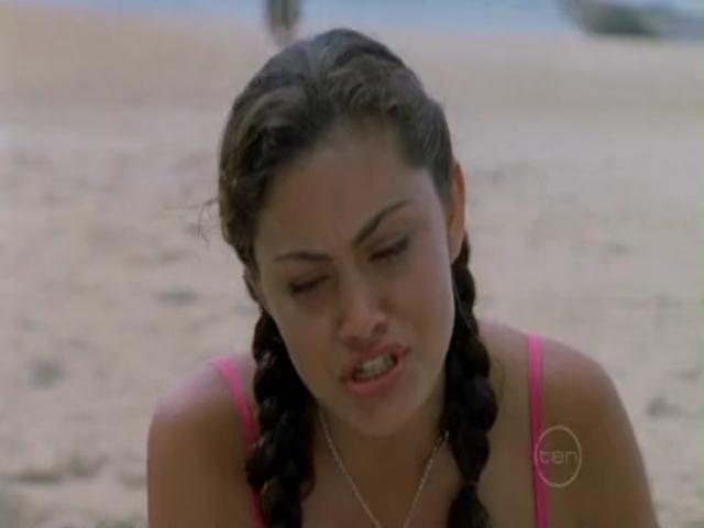 VampireDiariesWorld-dot-org_H20JustAddWater-S02e11-1010.jpg