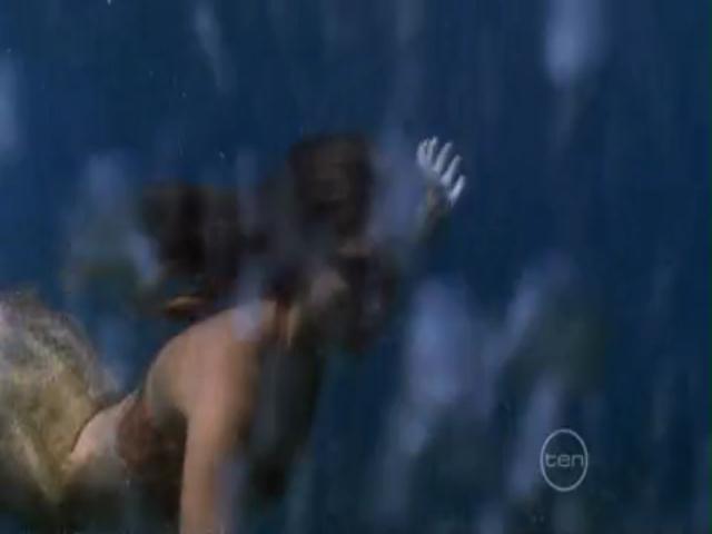 VampireDiariesWorld-dot-org_H20JustAddWater-S02e12-0811.jpg