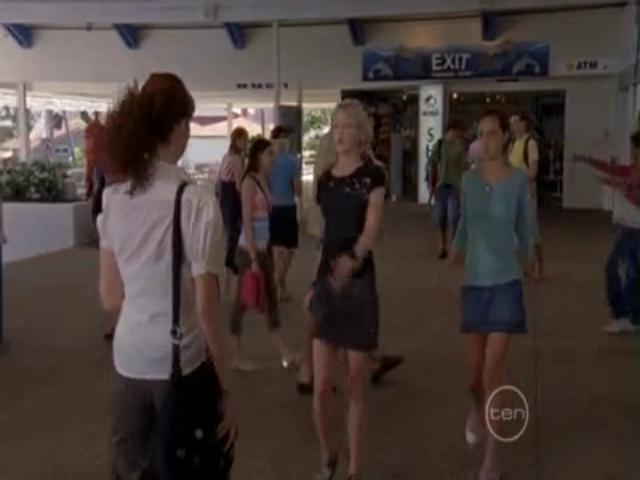 VampireDiariesWorld-dot-org_H20JustAddWater-S02e12-0948.jpg