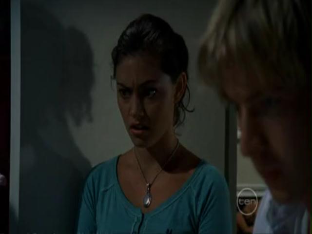 VampireDiariesWorld-dot-org_H20JustAddWater-S02e12-1217.jpg