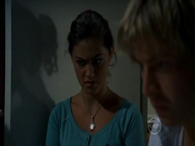 VampireDiariesWorld-dot-org_H20JustAddWater-S02e12-1219.jpg
