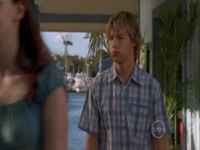 VampireDiariesWorld-dot-org_H20JustAddWater-S02e12-1304.jpg VampireDiariesWorld-dot-org_H20JustAddWater-S02e12-1304.jpg