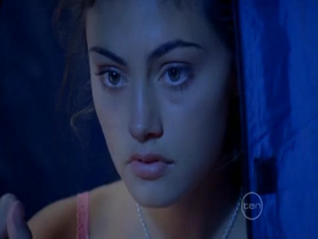 VampireDiariesWorld-dot-org_H20JustAddWater-S02e13-0639.jpg