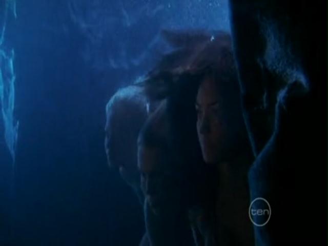 VampireDiariesWorld-dot-org_H20JustAddWater-S02e13-1054.jpg