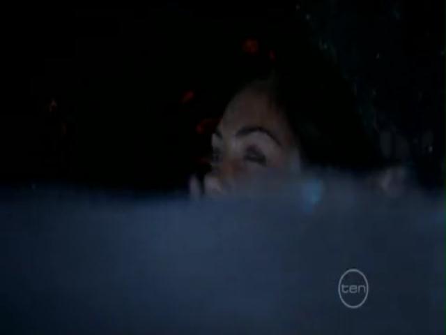 VampireDiariesWorld-dot-org_H20JustAddWater-S02e13-1064.jpg