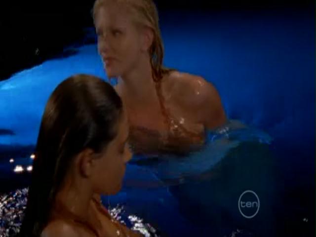 VampireDiariesWorld-dot-org_H20JustAddWater-S02e17-0037.jpg