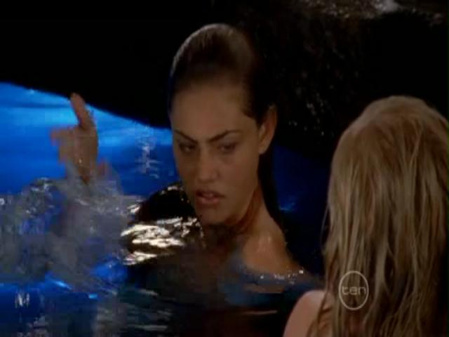 VampireDiariesWorld-dot-org_H20JustAddWater-S02e17-0055.jpg