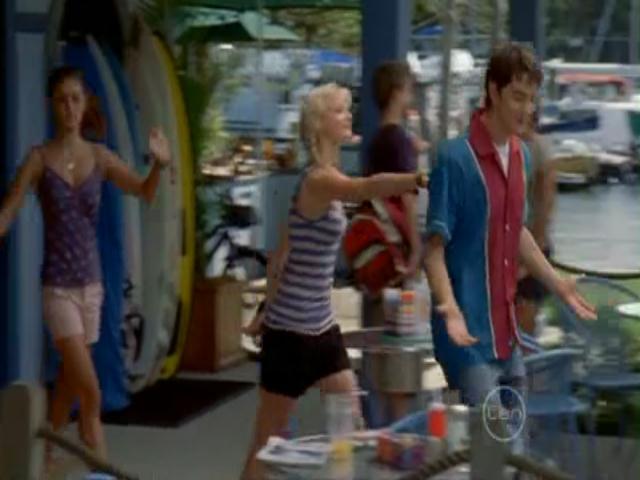 VampireDiariesWorld-dot-org_H20JustAddWater-S02e17-0169.jpg