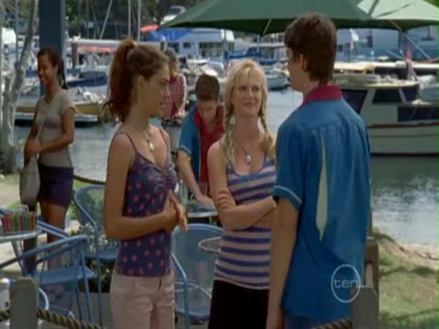 VampireDiariesWorld-dot-org_H20JustAddWater-S02e17-0173.jpg