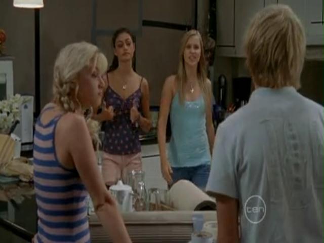 VampireDiariesWorld-dot-org_H20JustAddWater-S02e17-0235.jpg