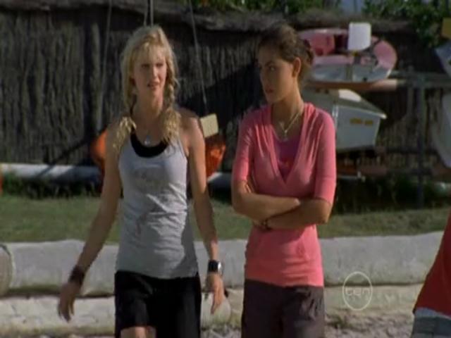 VampireDiariesWorld-dot-org_H20JustAddWater-S02e18-0333.jpg