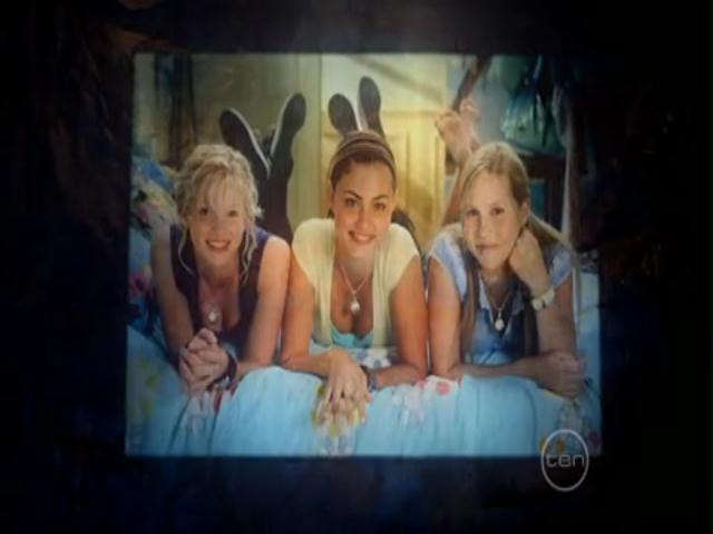 VampireDiariesWorld-dot-org_H20JustAddWater-S02e18-1323.jpg