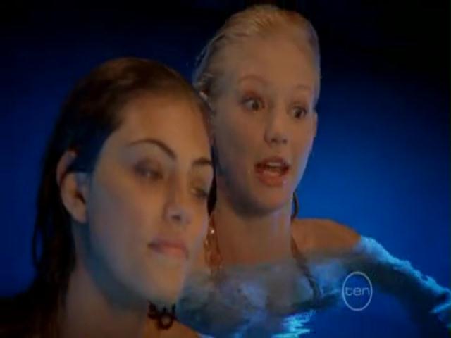 VampireDiariesWorld-dot-org_H20JustAddWater-S02e19-0062.jpg