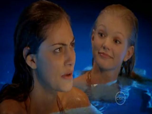 VampireDiariesWorld-dot-org_H20JustAddWater-S02e19-0064.jpg