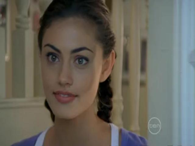 VampireDiariesWorld-dot-org_H20JustAddWater-S02e19-0536.jpg
