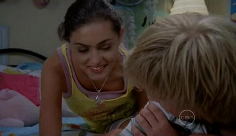 VampireDiariesWorld-dot-org_H20JustAddWater-S02e21-1047.jpg VampireDiariesWorld-dot-org_H20JustAddWater-S02e21-1047.jpg