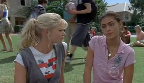 VampireDiariesWorld-dot-org_H20JustAddWater-S02e22-0551.jpg VampireDiariesWorld-dot-org_H20JustAddWater-S02e22-0551.jpg