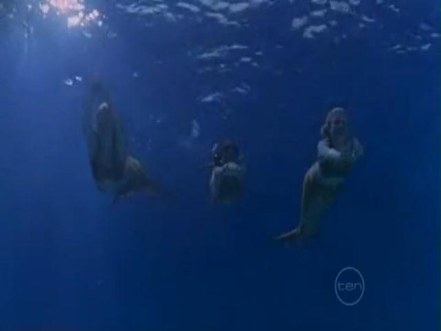 VampireDiariesWorld-dot-org_H20JustAddWater-S02-Openingcredits-1413.jpg