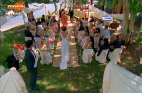 VampireDiariesWorld-dot-org_H20JustAddWater-S03E13-0691.jpg