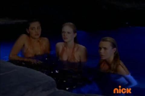 VampireDiariesWorld-dot-org_H20JustAddWater-S03E26-0555.jpg