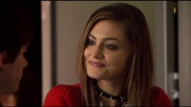 VampireDiariesWorld-dot-org_HomeAndAway-Episode5175-0945.jpg