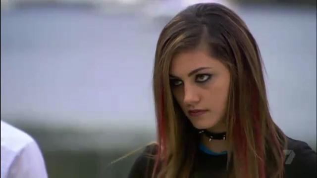 VampireDiariesWorld-dot-org_HomeAndAway-Episode5183-0793.jpg