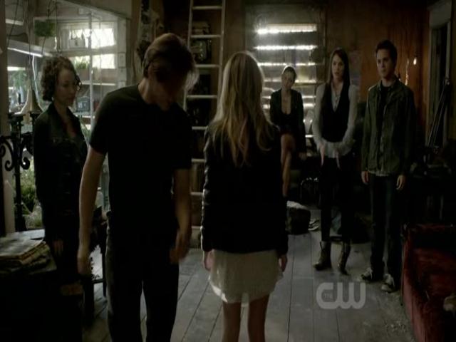VampireDiariesWorld-dot-org_TheSecretCircle-S01E01-0837.jpg VampireDiariesWorld-dot-org_TheSecretCircle-S01E01-0837.jpg