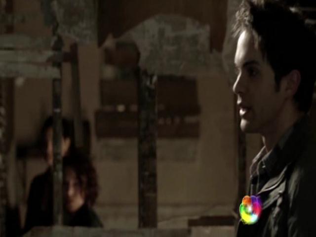 VampireDiariesWorld-dot-org_TheSecretCircle-S01E01-1189.jpg