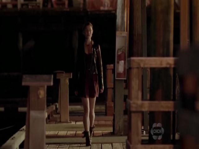 VampireDiariesWorld-dot-org_TheSecretCircle-S01E01-1350.jpg