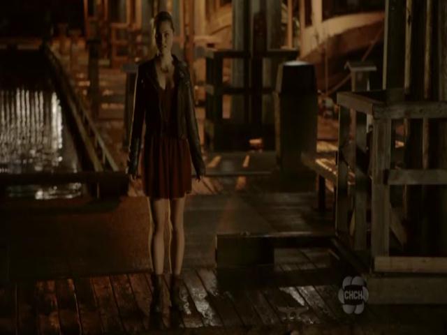 VampireDiariesWorld-dot-org_TheSecretCircle-S01E01-1487.jpg